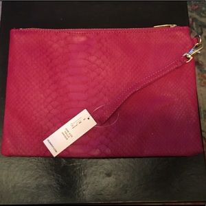 Old Navy pink clutch with removable wristband NWT